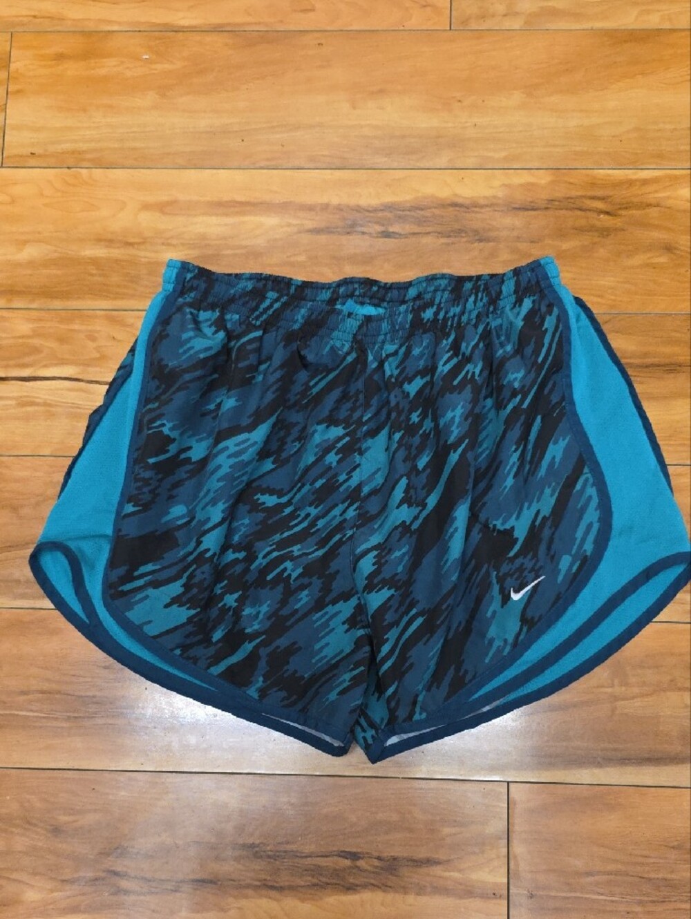 Nike Dri-FIT Tempo Running Athletic Shorts Teal Camo Size L